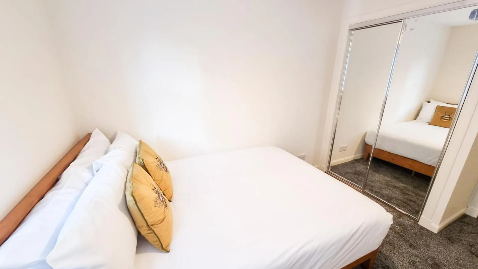 South College 2 Bedroom Apartment - Aberdeen - Free Parking 0*,  Royaume-Uni