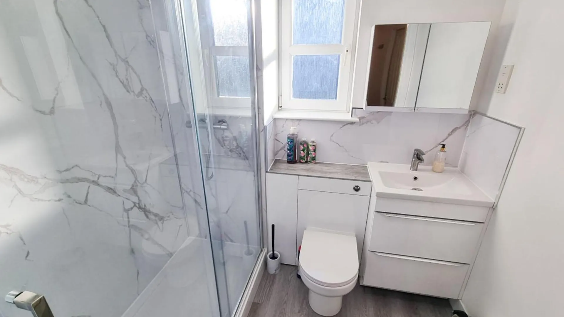 South College 2 Bedroom Apartment - Aberdeen - Free Parking