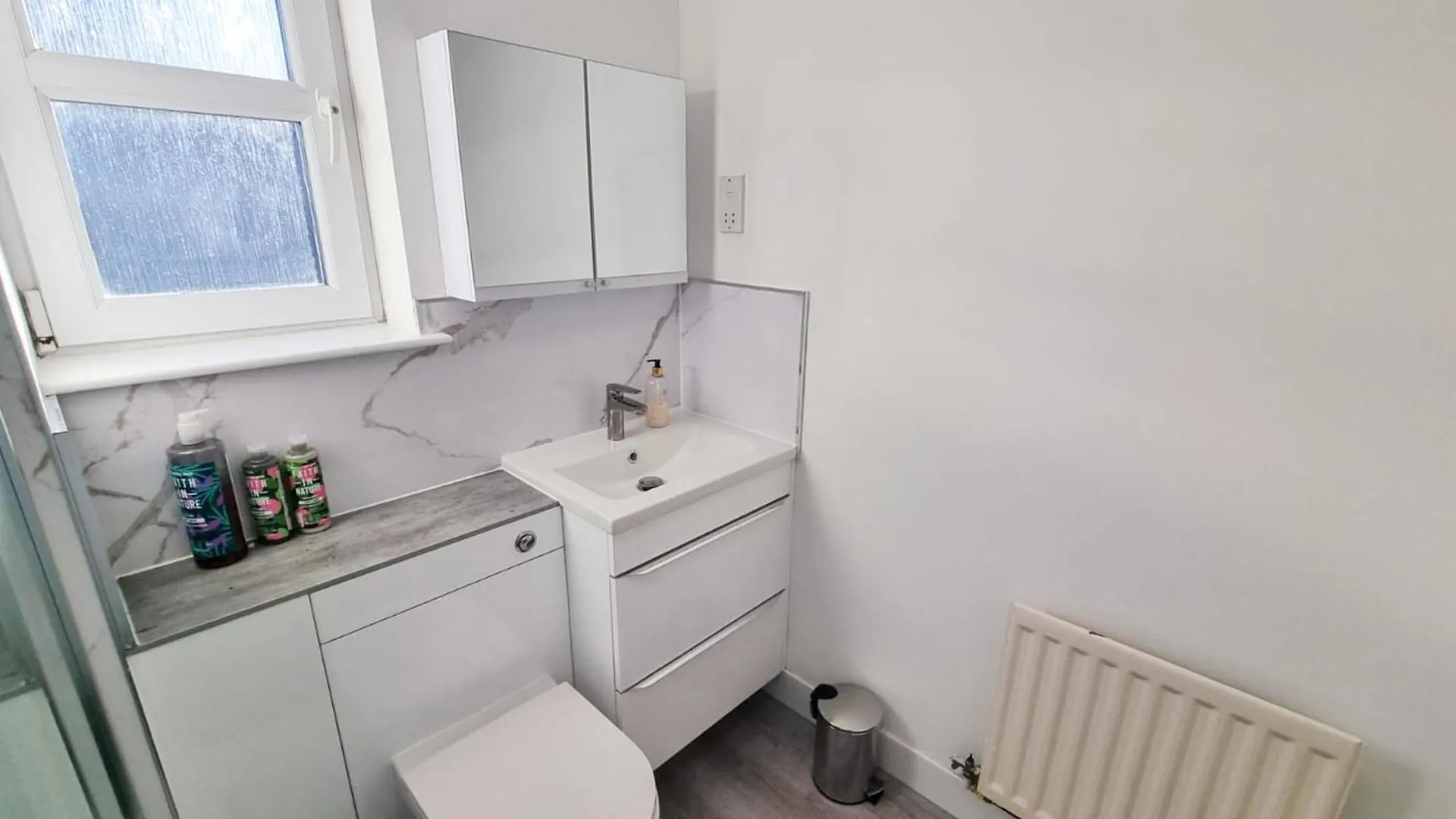South College 2 Bedroom Apartment - Aberdeen - Free Parking
